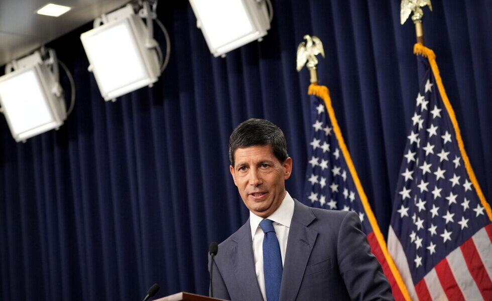 Fed Chair Warsh Faces Pressure to Clarify Inflation, Rate Views Fed Chair Warsh Faces Pressure to Clarify Inflation, Rate Views