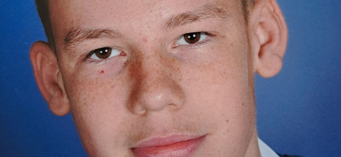 Tragic Incident: 16-Year-Old Dies After Collapsing Near Scottish River Tragic Incident: 16-Year-Old Dies After Collapsing Near Scottish River