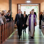Norwegians Gather for Emotional Tributes to Departed King Harald V Norwegians Gather for Emotional Tributes to Departed King Harald V