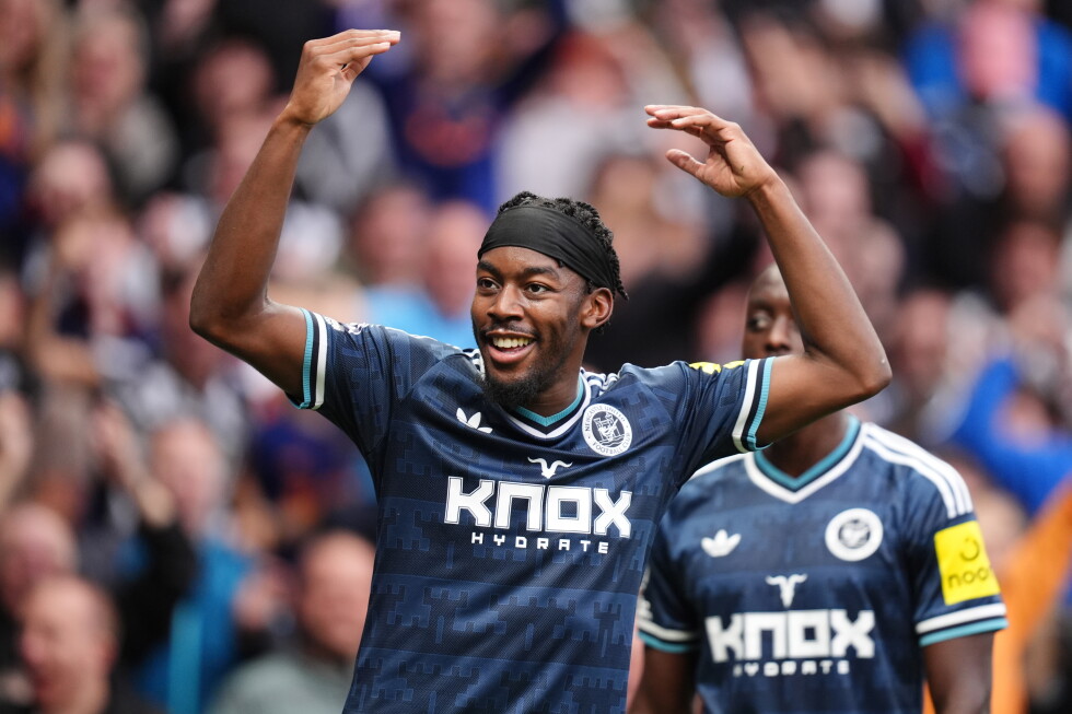 Tottenham’s 0M Gamble Fails to Pay Off as Premier League Struggles Continue Tottenham’s 0M Gamble Fails to Pay Off as Premier League Struggles Continue
