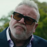 Ray Winstone Confronts Director Over Alleged Groping of Female Co-Star Ray Winstone Confronts Director Over Alleged Groping of Female Co-Star