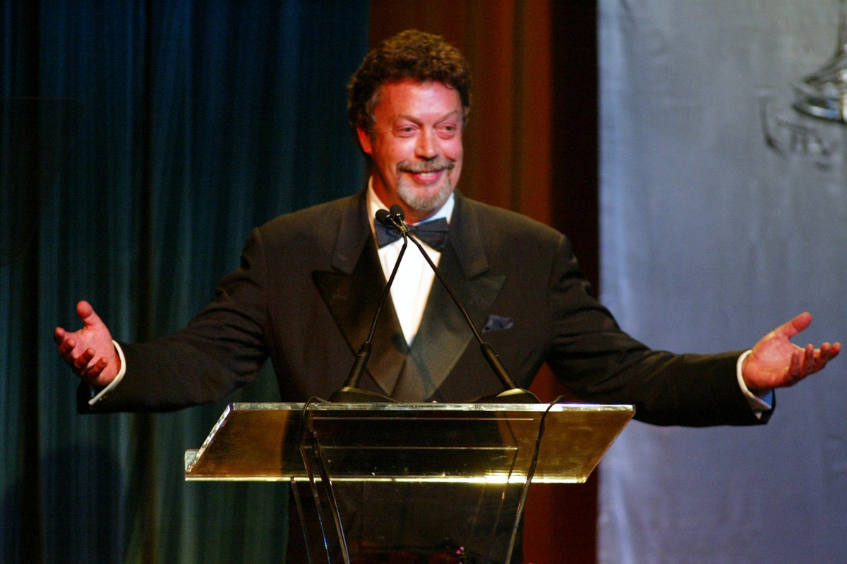 Tim Curry Passes Away at 80: Remembering the Iconic Actor’s Legacy Tim Curry Passes Away at 80: Remembering the Iconic Actor’s Legacy