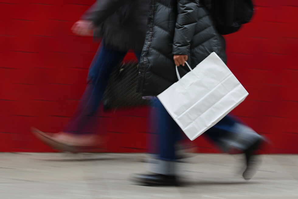 Persistent Inflation Pressures Amid Iran Conflict and US Trade Tensions