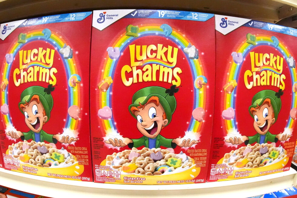 General Mills Goes Natural: Lucky Charms and Trix Ditch Artificial Colors General Mills Goes Natural: Lucky Charms and Trix Ditch Artificial Colors