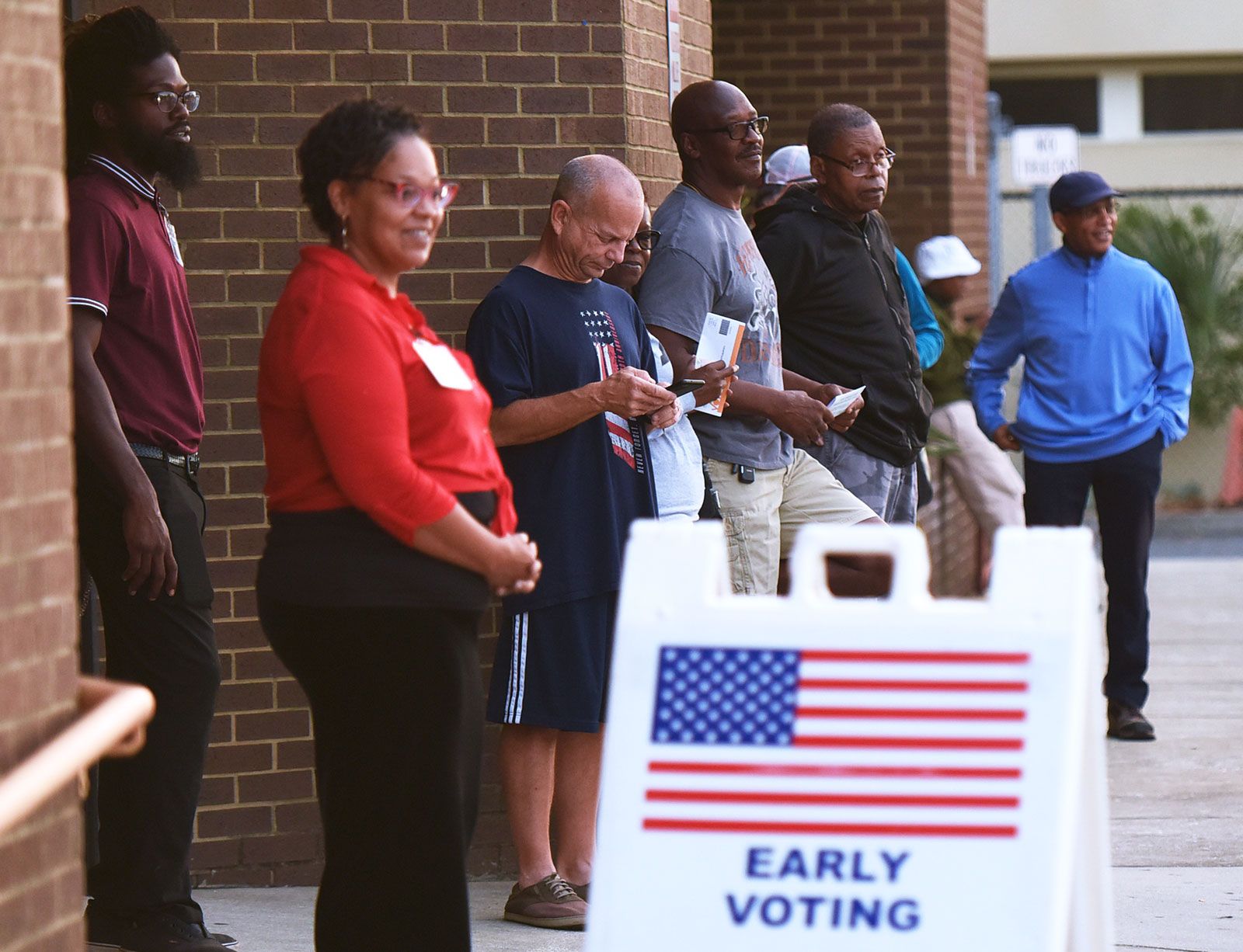 Early Voting Begins in US Midterm Elections with Key Congressional Races at Stake Early Voting Begins in US Midterm Elections with Key Congressional Races at Stake