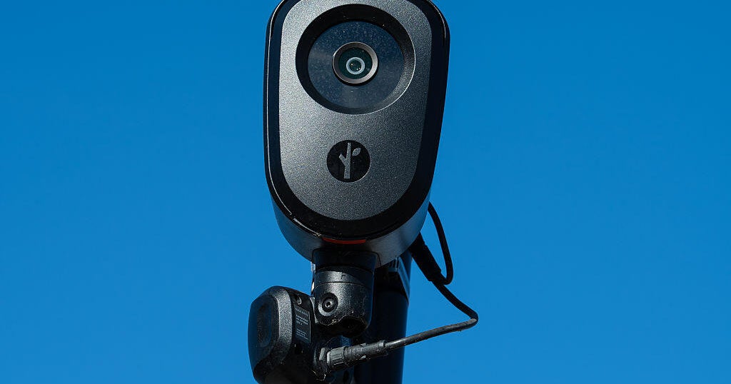 Sen. Hawley Proposes Bill to Curb Flock Camera Misuse and AI Surveillance Risks