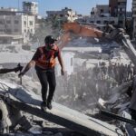 Gaza Building Collapse Leaves 14 Dead as Displaced Families Face Ongoing Structural Hazards