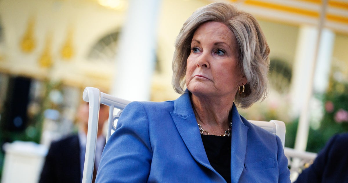White House Chief of Staff Susie Wiles Undergoes Breast Cancer Procedure at Mayo Clinic