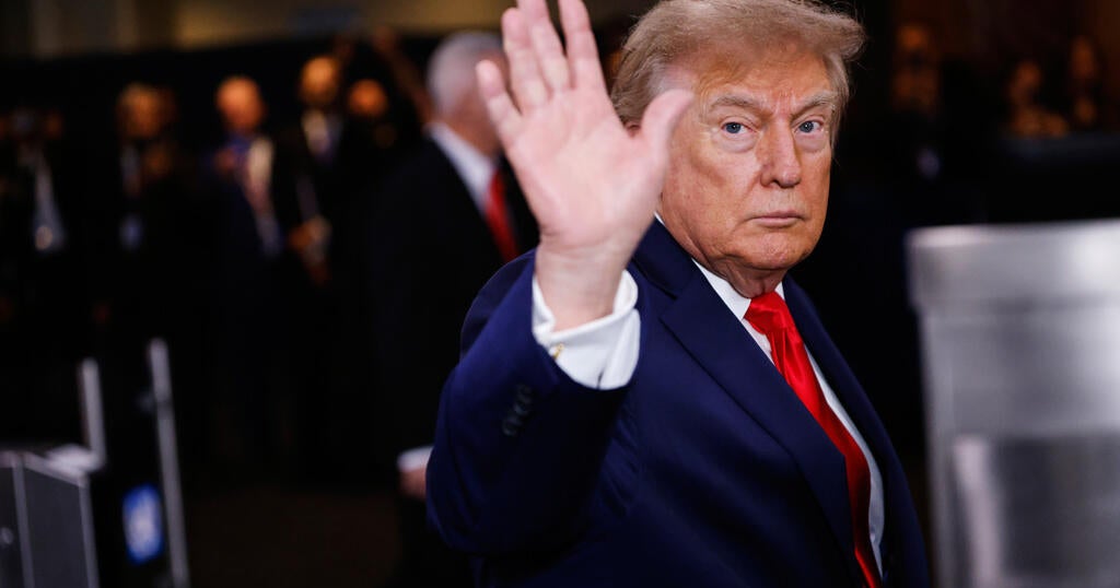Trump Blocks  Billion in Congressional Spending, Lawmakers Call It Illegal