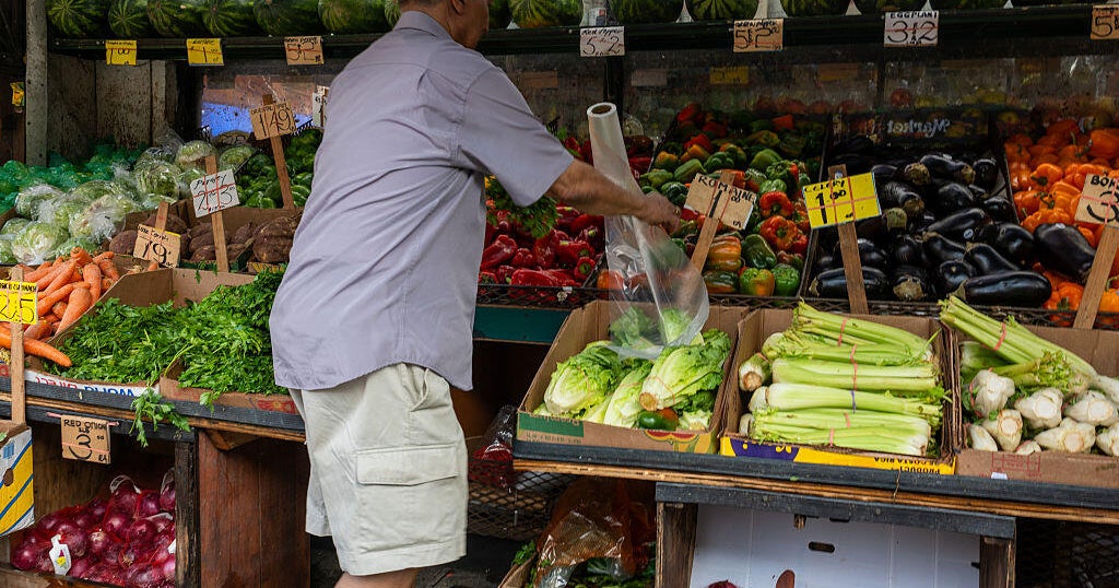 Food Safety Emerges as Key Election Issue Amid Outbreaks and Recalls