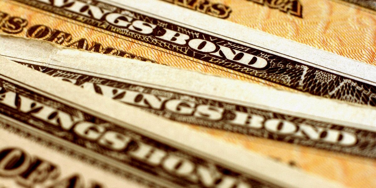 Bond Market Volatility Sparks Concerns Over Economic Outlook