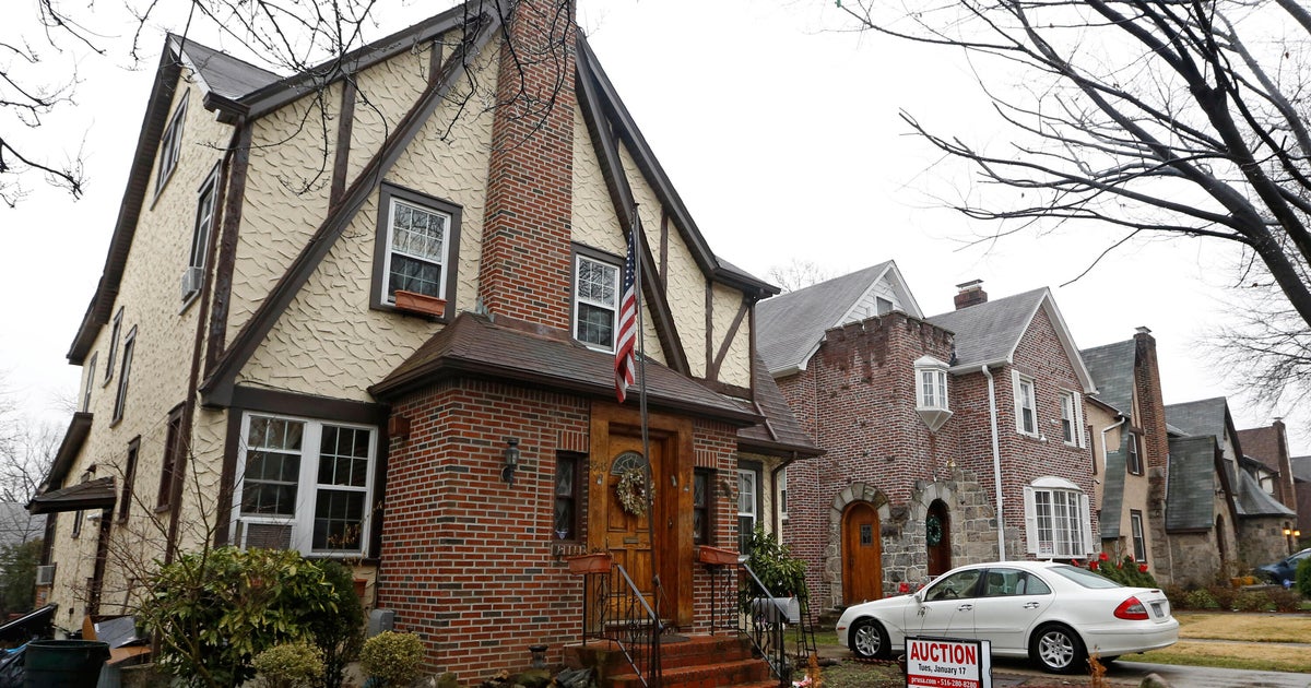 Trump’s Queens Childhood Home Sells for .93M After Renovation Trump’s Queens Childhood Home Sells for .93M After Renovation