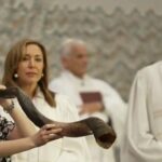 Michigan Synagogue Reopens for High Holidays After Terror Attack Michigan Synagogue Reopens for High Holidays After Terror Attack