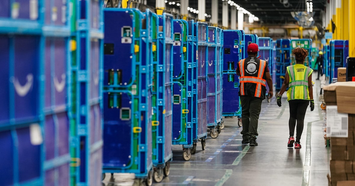 Amazon Boosts Starting Pay to /Hour, Adds Whole Foods Discounts for U.S. Workers