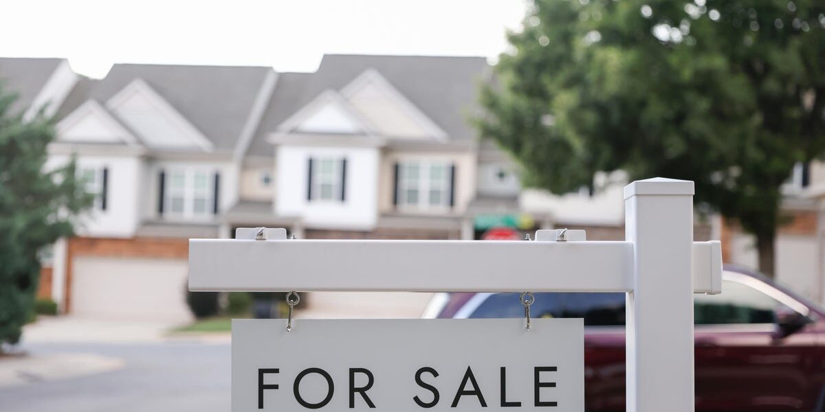 Mortgage Rates Surge Past 7% as Experts Predict Further Increases Mortgage Rates Surge Past 7% as Experts Predict Further Increases