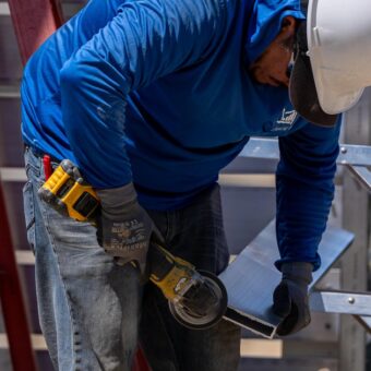 Proposal to Lower Social Security Retirement Age for Blue-Collar Workers Sparks Debate Proposal to Lower Social Security Retirement Age for Blue-Collar Workers Sparks Debate