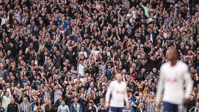 UK PM Pushes to Lift Beer Ban at Soccer Matches After 40 Years UK PM Pushes to Lift Beer Ban at Soccer Matches After 40 Years