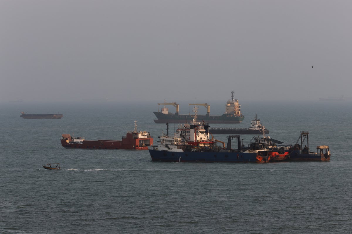 US Says Submarine Drone ‘Malfunctioned’ as Iran Claims Capture Near Strait of Hormuz US Says Submarine Drone ‘Malfunctioned’ as Iran Claims Capture Near Strait of Hormuz
