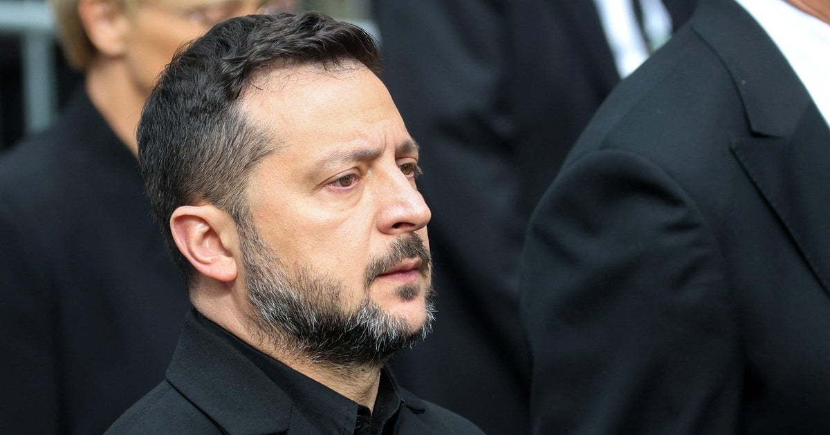 Zelenskyy’s Plane Nearly Hit by Drone on Way to Norway King’s Funeral, PM Says Zelenskyy’s Plane Nearly Hit by Drone on Way to Norway King’s Funeral, PM Says