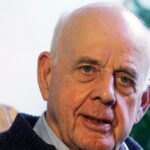 Kentucky-Born Author Wendell Berry, Advocate of Simpler Life, Passes Away at 92 Kentucky-Born Author Wendell Berry, Advocate of Simpler Life, Passes Away at 92