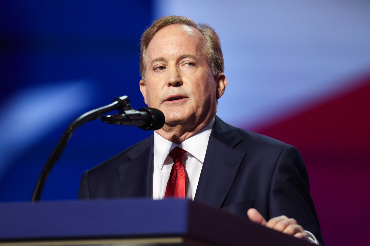 Trump Criticizes Ken Paxton in Speech Aimed at Boosting GOP Senate Bid