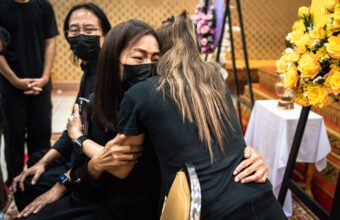 Thai Police Officer Surrenders After 18-Hour Standoff Following Wife’s Killing at Kindergarten Thai Police Officer Surrenders After 18-Hour Standoff Following Wife’s Killing at Kindergarten
