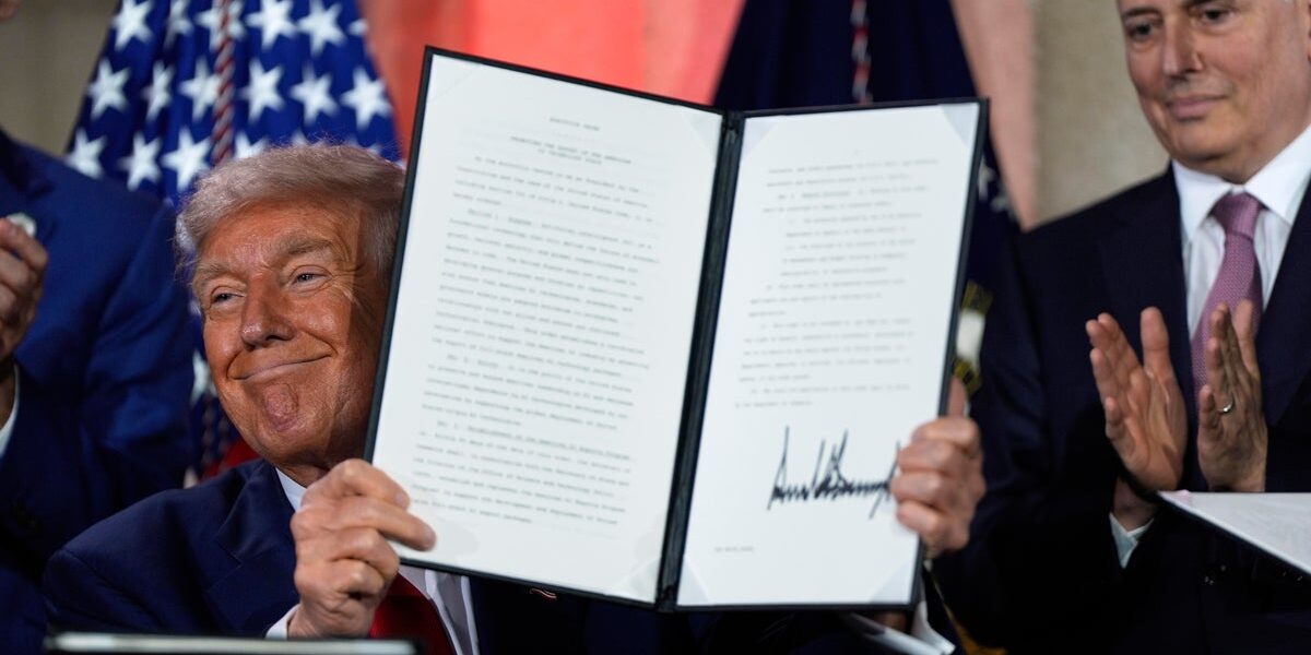 White House Hides AI Testing Framework as Experts Warn of Existential Risks White House Hides AI Testing Framework as Experts Warn of Existential Risks