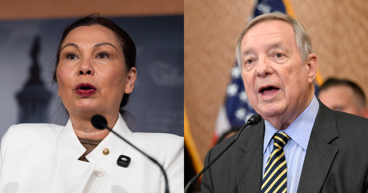Illinois Senators Slam FAA Chief for Withholding Air Traffic Controller Pay Raises Illinois Senators Slam FAA Chief for Withholding Air Traffic Controller Pay Raises