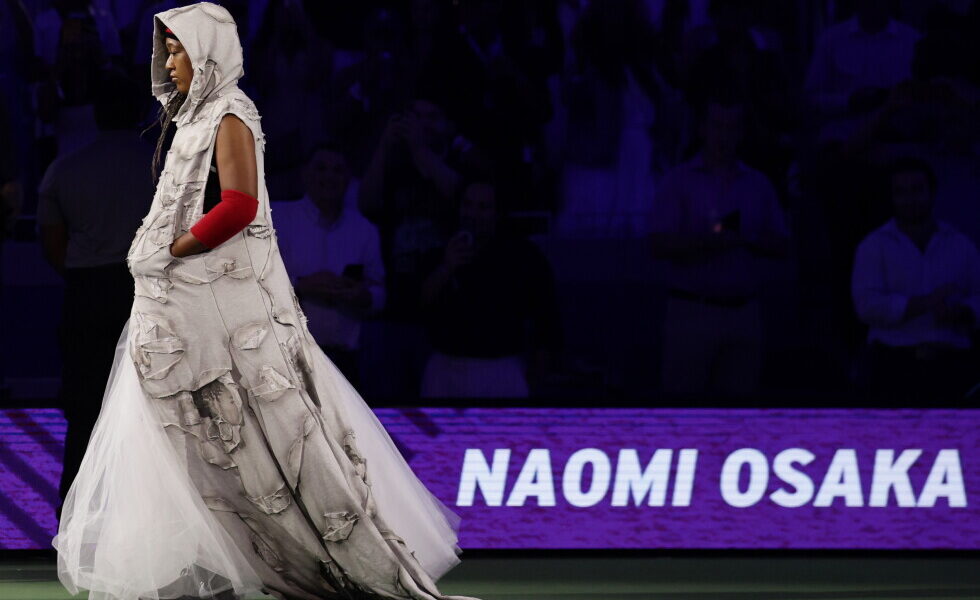 Naomi Osaka Pays Homage to Allen Iverson at U.S. Open with Unique Outfit Naomi Osaka Pays Homage to Allen Iverson at U.S. Open with Unique Outfit