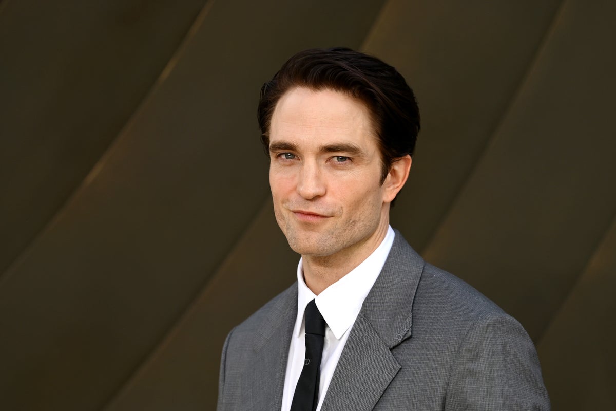 Robert Pattinson Recalls Embarrassing Luxury Car Mishap During Twilight Era Robert Pattinson Recalls Embarrassing Luxury Car Mishap During Twilight Era