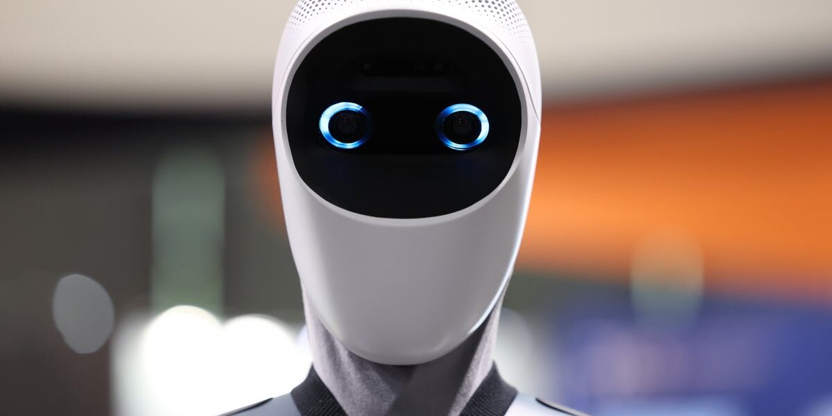 Humanoid Robot Market Projected to Dwarf Auto Industry as Personal AI Companions Rise Humanoid Robot Market Projected to Dwarf Auto Industry as Personal AI Companions Rise