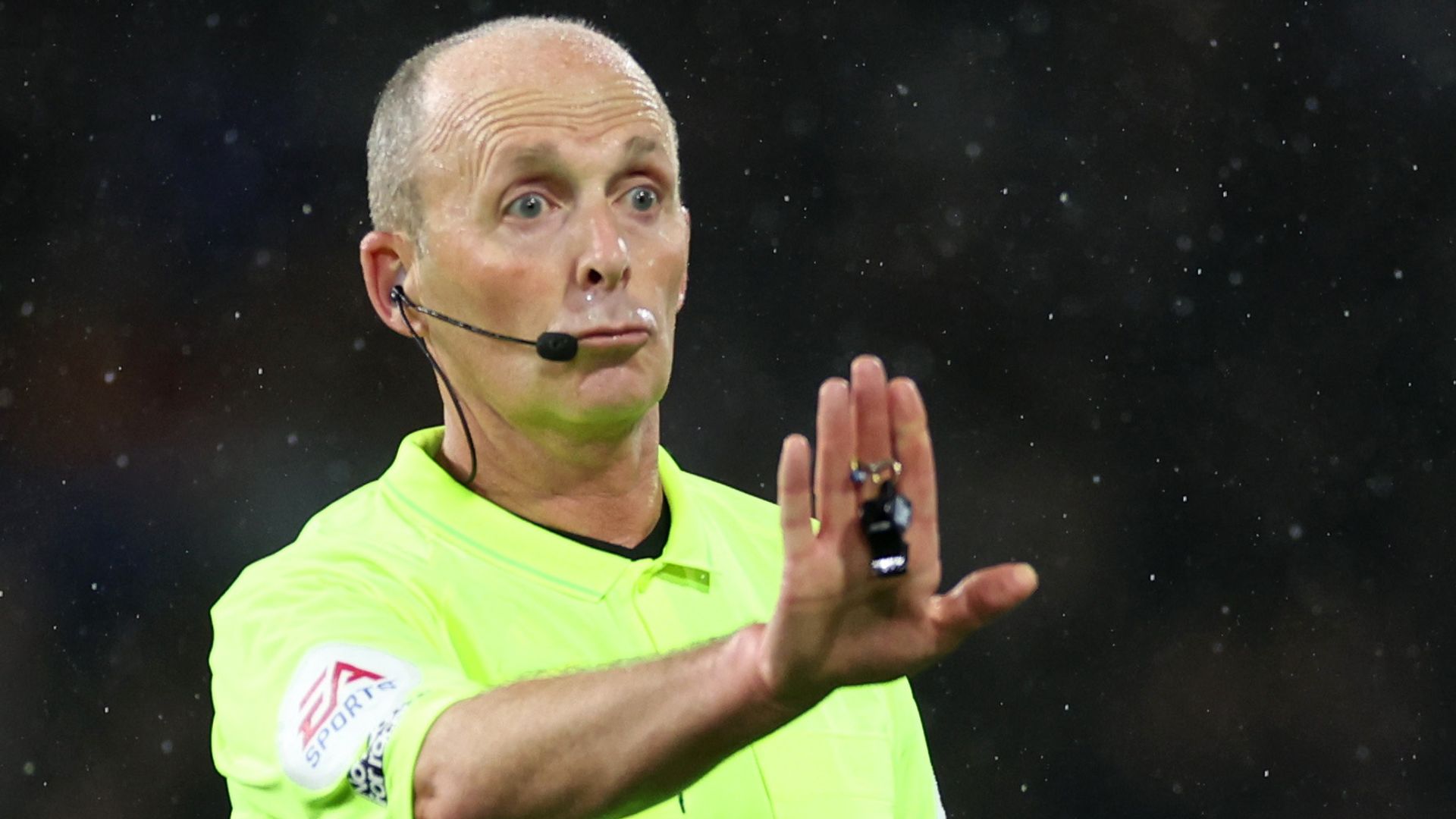 Former Premier League Referee Sparks Outrage After Admitting to Playing ‘Games’ During Matches Former Premier League Referee Sparks Outrage After Admitting to Playing ‘Games’ During Matches