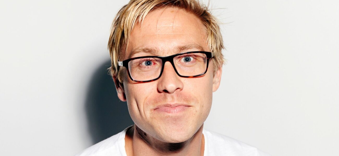 Comedian Russell Howard Announces Death of Newborn Son Felix Comedian Russell Howard Announces Death of Newborn Son Felix