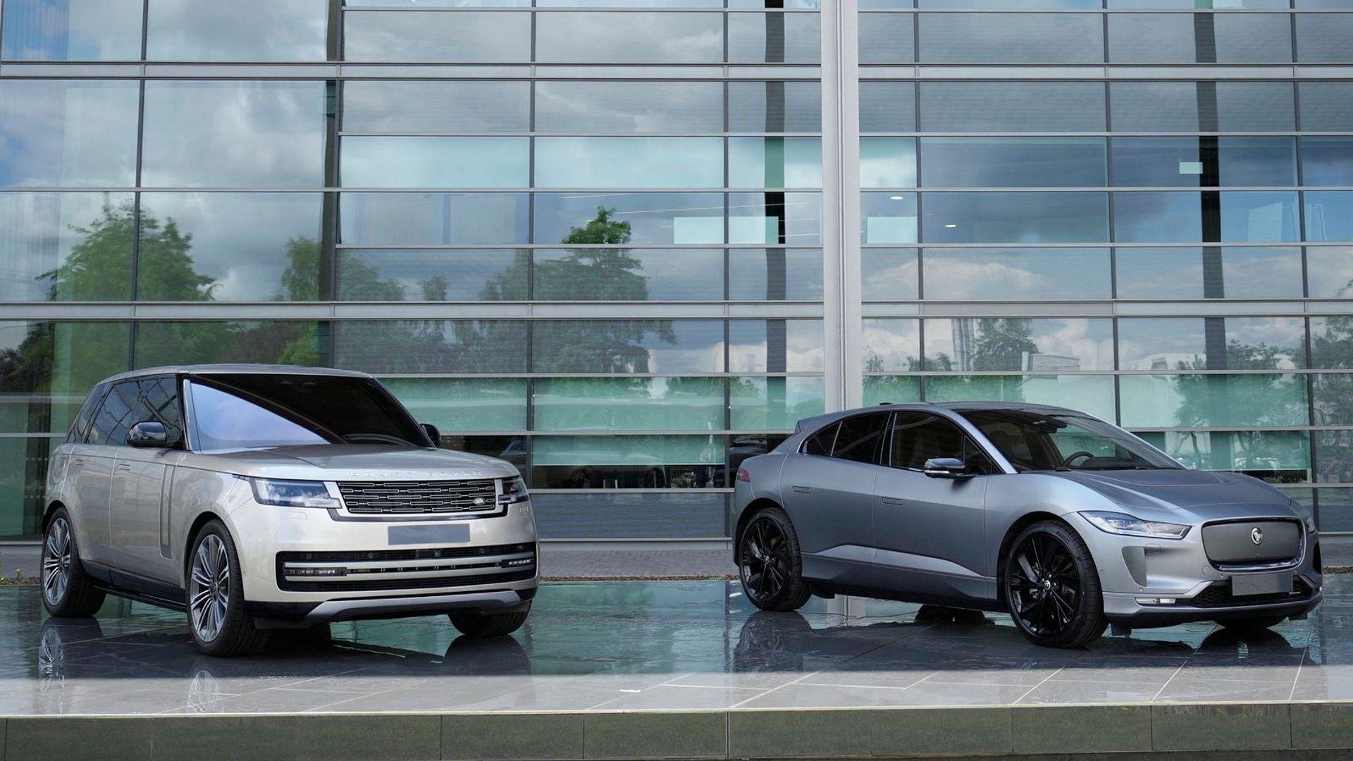 Jaguar Land Rover Launches Voluntary Redundancies in £1.7bn Cost-Cutting Push Jaguar Land Rover Launches Voluntary Redundancies in £1.7bn Cost-Cutting Push