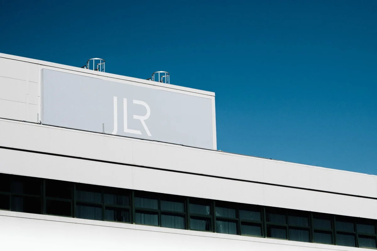 UK Business Secretary Rejects JLR Bailout Amid 4,000-Job Cut Plan and £1.7B Cost Drive