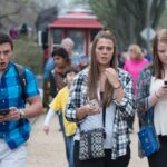 U.S. Parents Grapple With Smartphone Dependence as School Bans Expand in Ohio, Colorado, Vermont, Michigan