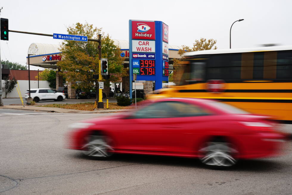 Record Gas Prices Hit U.S. Drivers on Labor Day Amid Iran Conflict and Refinery Struggles Record Gas Prices Hit U.S. Drivers on Labor Day Amid Iran Conflict and Refinery Struggles