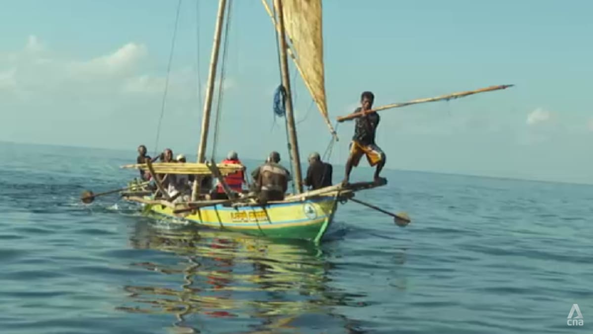 Indonesia’s Ancient Whale Hunt Struggles to Survive in Modern Era Indonesia’s Ancient Whale Hunt Struggles to Survive in Modern Era