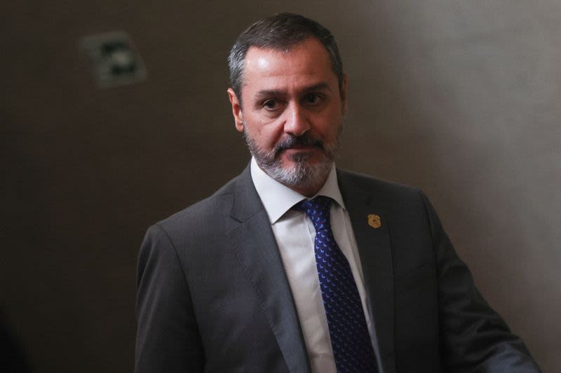Brazil Supreme Court Crisis Escalates as Federal Police Chief Suspended