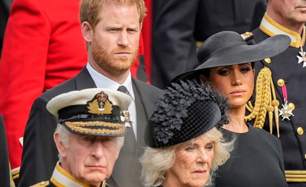 Buckingham Palace Letter on Sussex Status Sparks Surprise for Harry and Meghan Buckingham Palace Letter on Sussex Status Sparks Surprise for Harry and Meghan