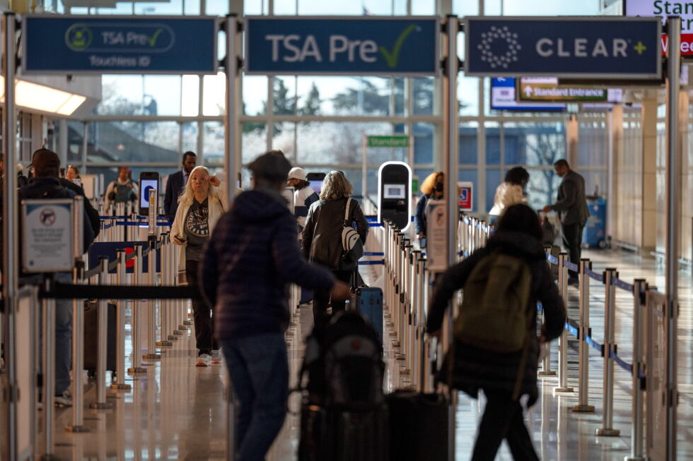 TSA Revives Gate Access for Non-Travelers at Select Airports TSA Revives Gate Access for Non-Travelers at Select Airports