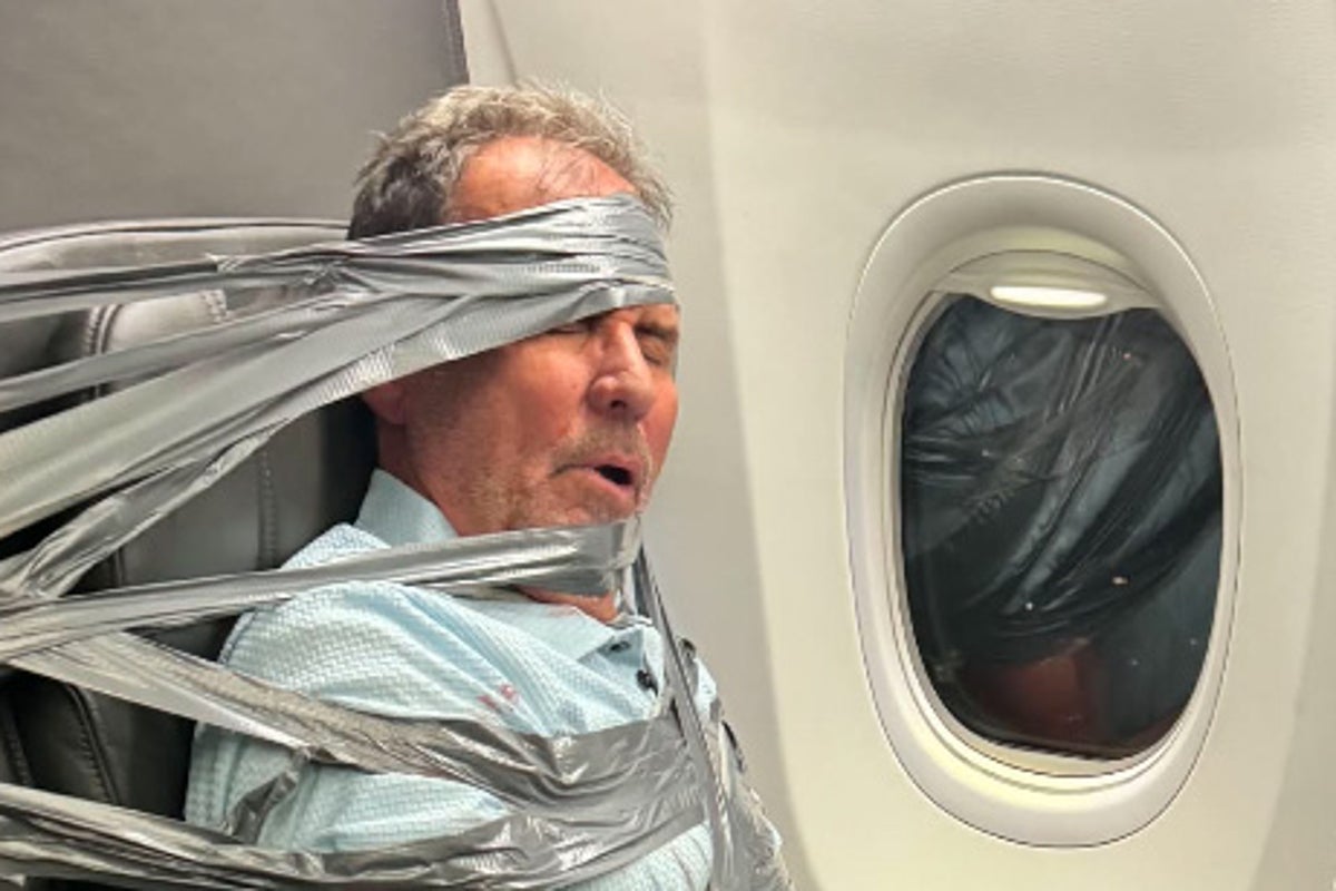 New Jersey Gun Range Owner Helps Restrain Melting Passenger on American Airlines Flight New Jersey Gun Range Owner Helps Restrain Melting Passenger on American Airlines Flight