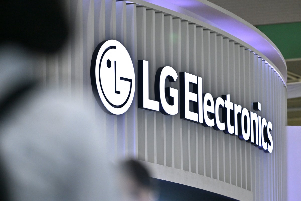 LG Smart TVs May Eavesdrop on Home Conversations Even When Off, Report Claims LG Smart TVs May Eavesdrop on Home Conversations Even When Off, Report Claims