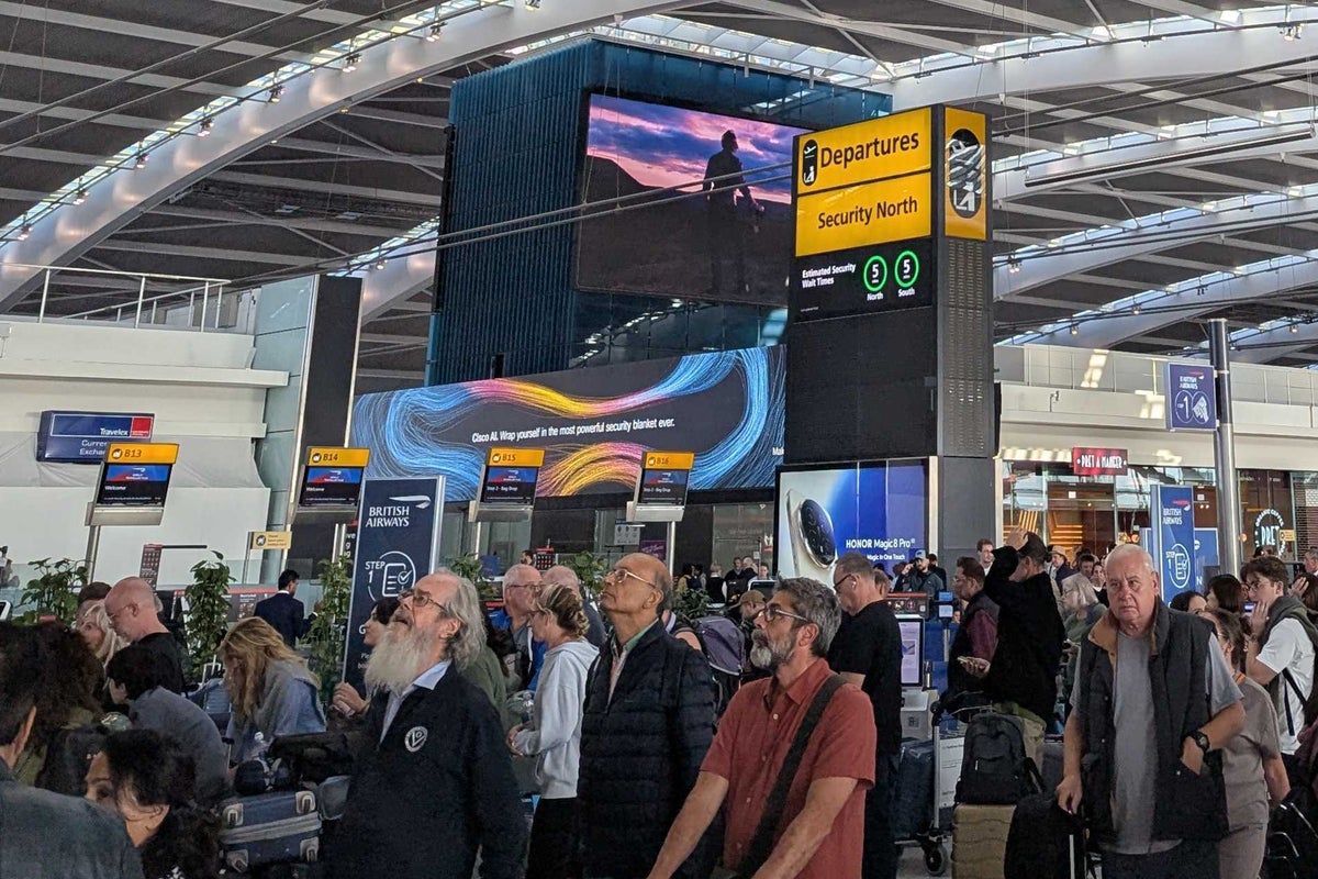 Heathrow and Gatwick Face Chaos as 1,000 Flights Cancelled Due to Technical Glitch