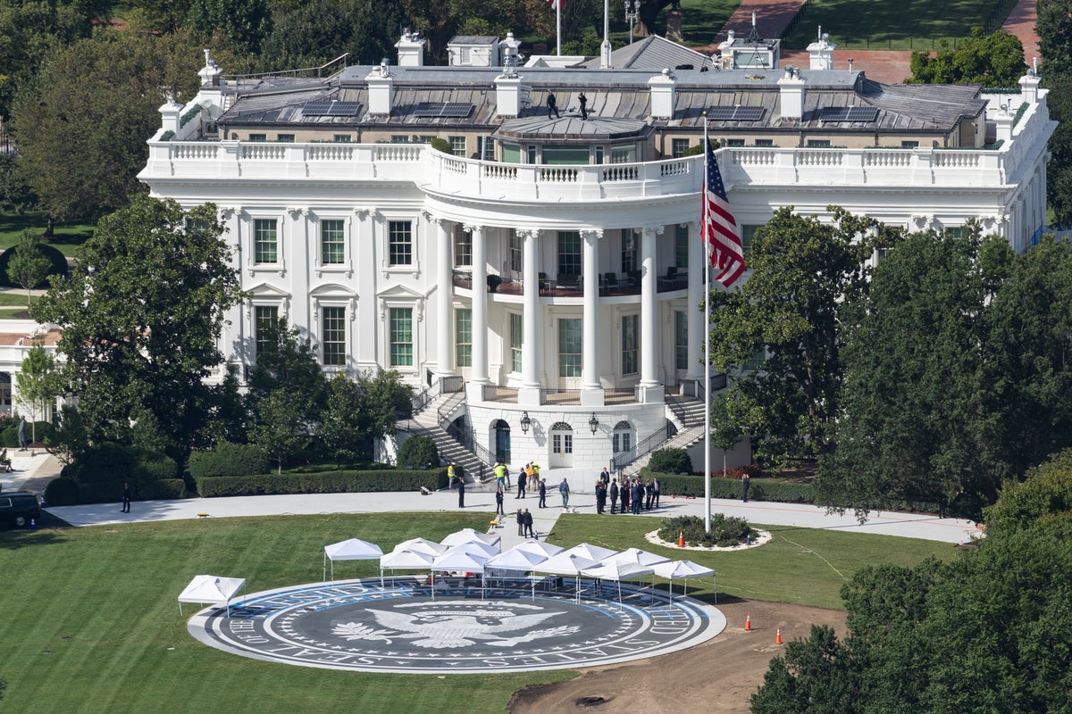 Trump Claims White House Was a ‘Dump’ Before His Renovations Amid Midterm Focus Criticism Trump Claims White House Was a ‘Dump’ Before His Renovations Amid Midterm Focus Criticism