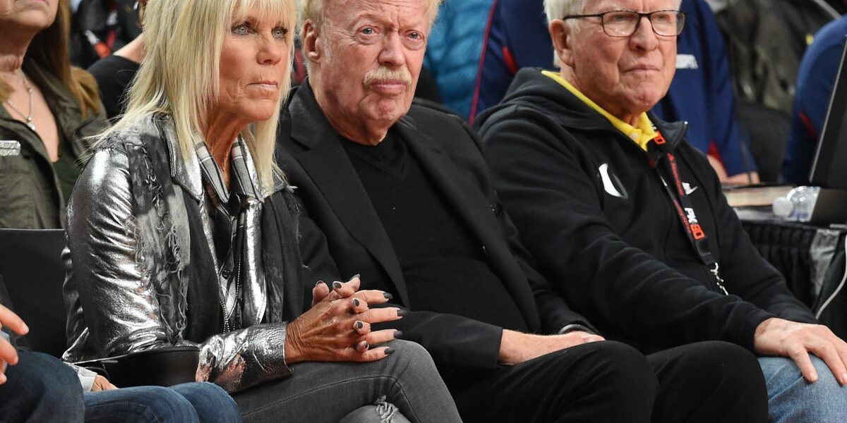 Nike Founder Phil Knight Pours Billion into University of Oregon for New Engineering College Nike Founder Phil Knight Pours Billion into University of Oregon for New Engineering College