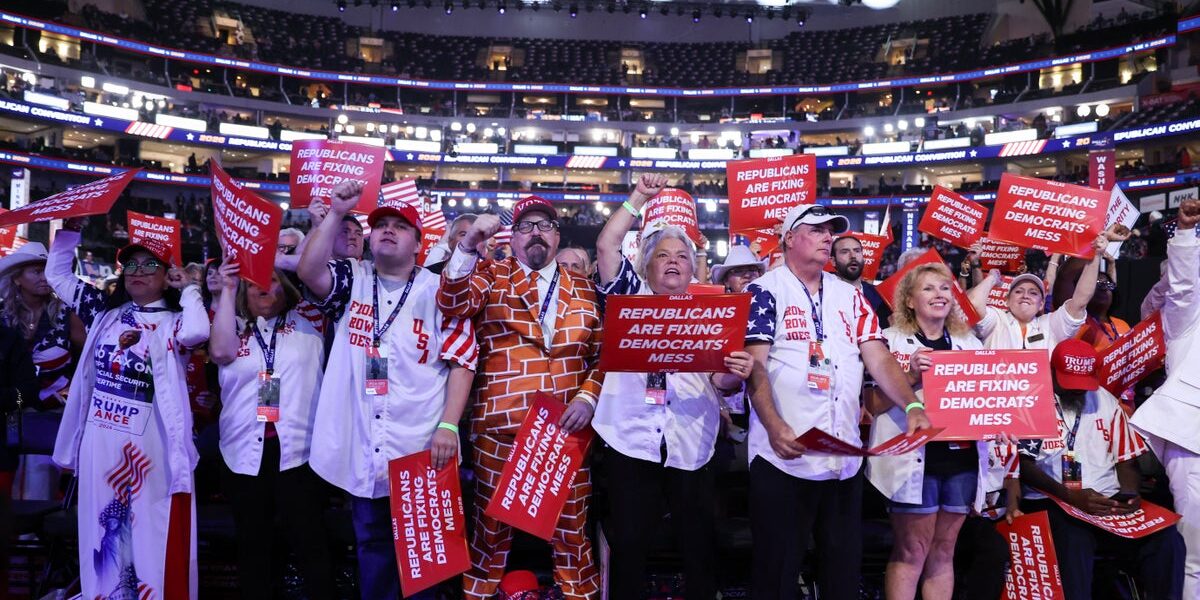 Disillusioned ‘Front Row Joes’ Call Trump a ‘Fraud and Liar’ as Midterms Loom