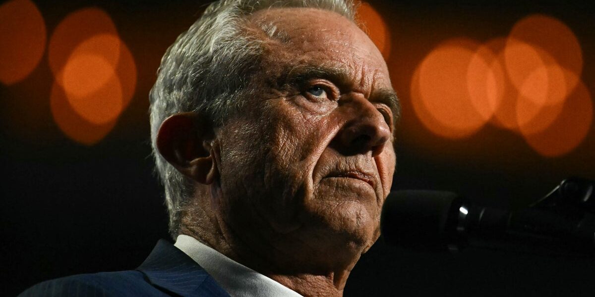 RFK Jr Faces Outrage Over ‘Chemtrails’ Claim in Vaccine Debate RFK Jr Faces Outrage Over ‘Chemtrails’ Claim in Vaccine Debate