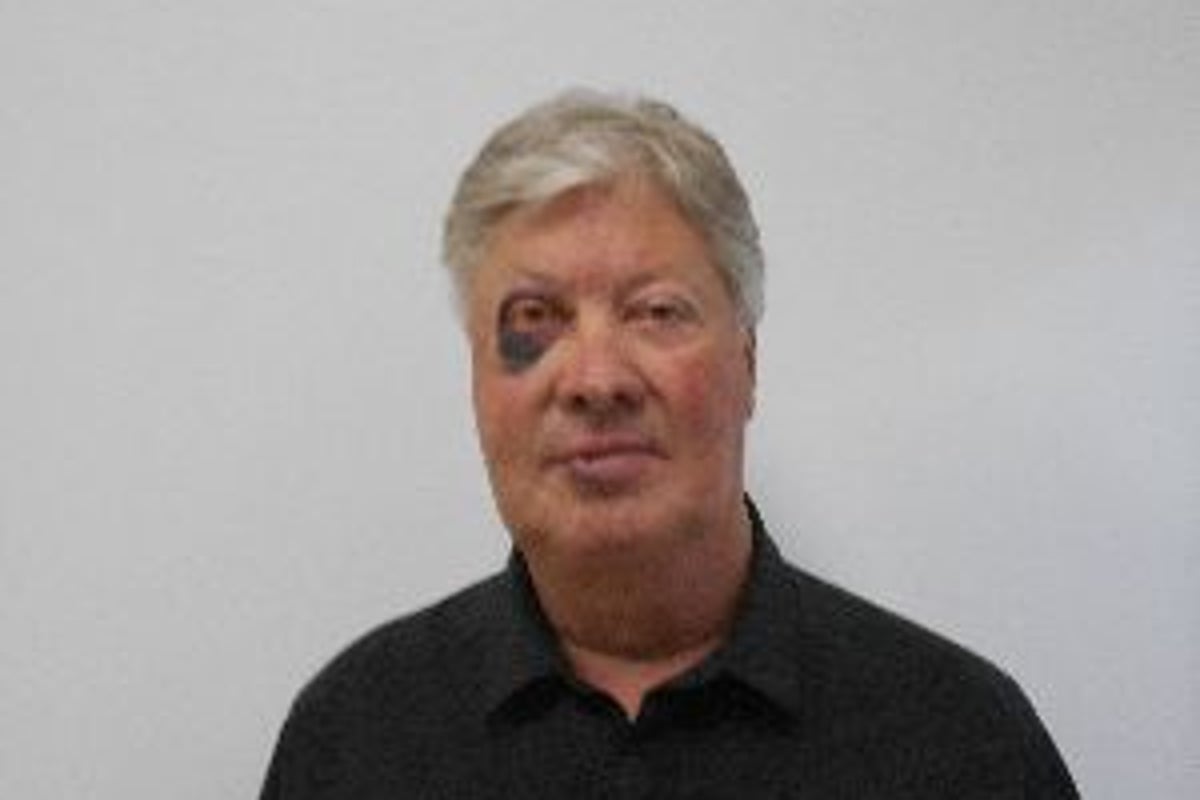 Disgraced Pastor Robert Morris Shown with Black Eye in New Sex Offender Registry Photo Disgraced Pastor Robert Morris Shown with Black Eye in New Sex Offender Registry Photo