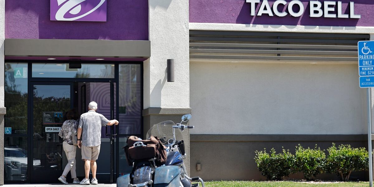 Taco Bell Struggles to Rebound Following Cyclospora Outbreak Impact Taco Bell Struggles to Rebound Following Cyclospora Outbreak Impact